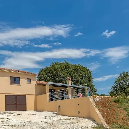 Holiday home House Karbonaca With Private Pool Jursici