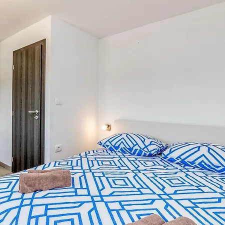 House Karbonaca With Private Pool Holiday home