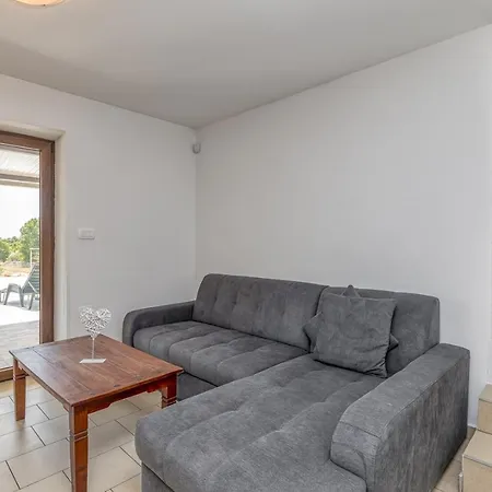 House Karbonaca With Private Pool