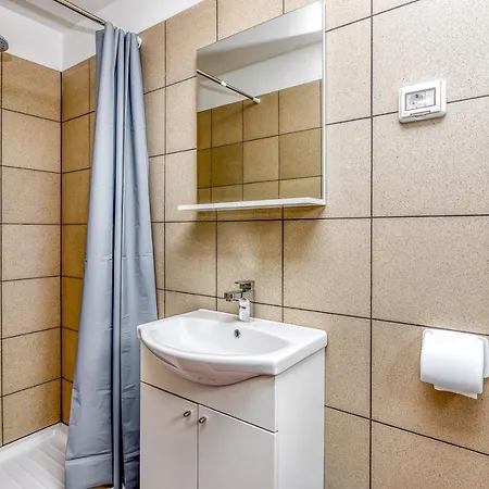 House Karbonaca With Private Pool Jursici