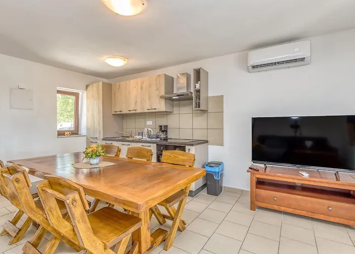 House Karbonaca With Private Pool Vakantiehuis *