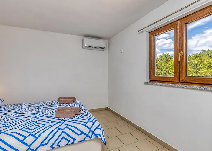 House Karbonaca With Private Pool